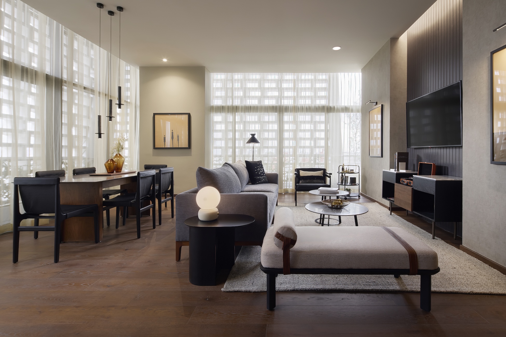 LIVING & DINING SPACE
