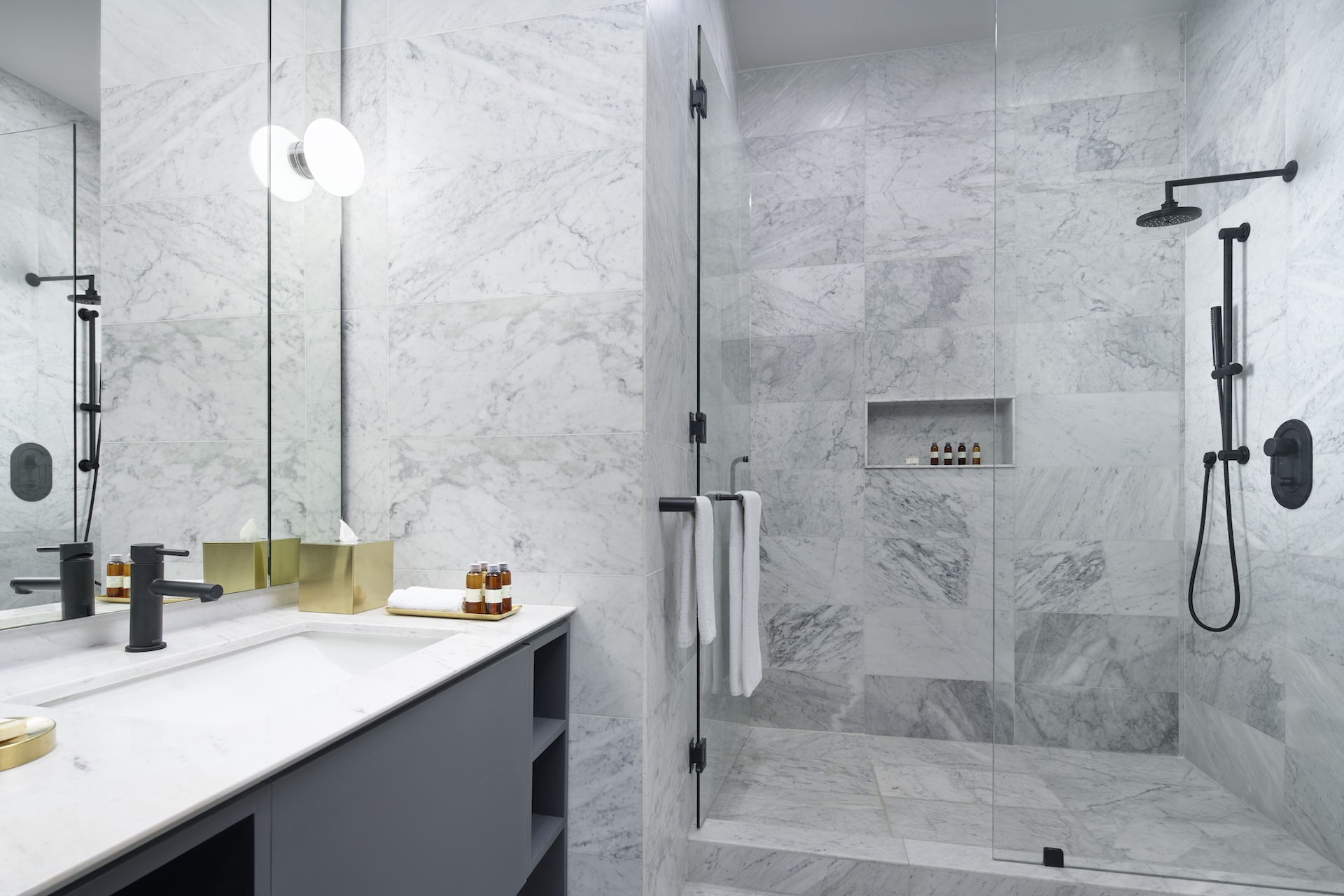 SECONDARY BATHROOM