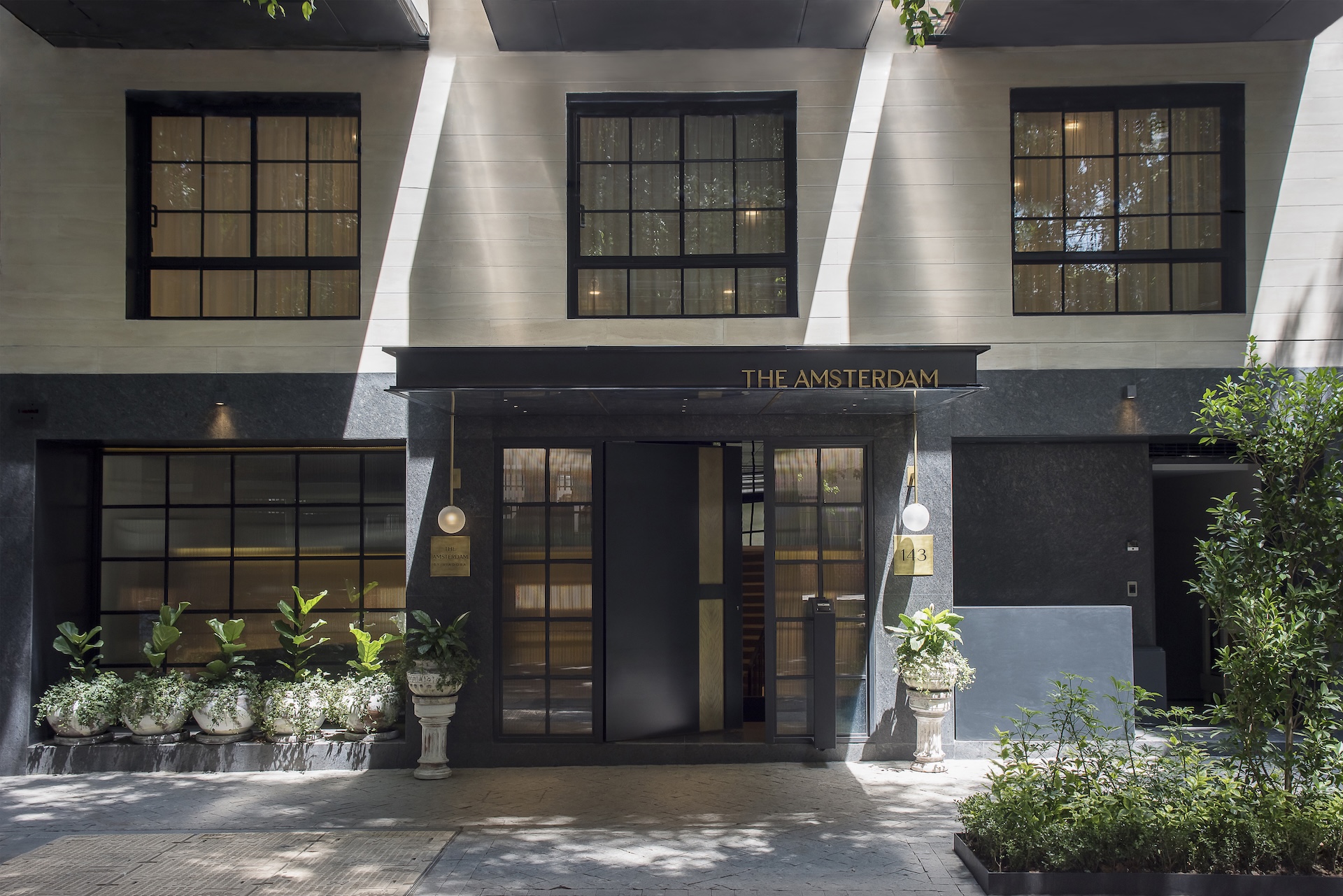 AC - 6 Facade