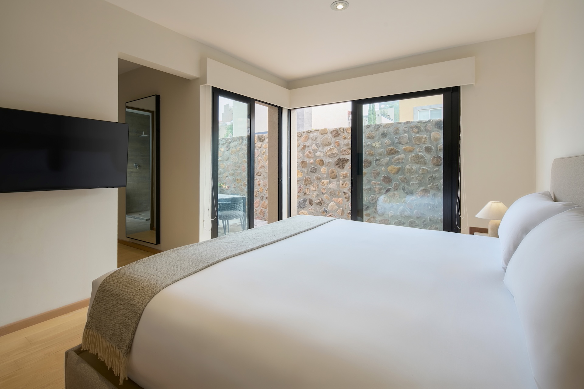 BG 101- 4 MASTER BEDROOM & TERRACE 1
