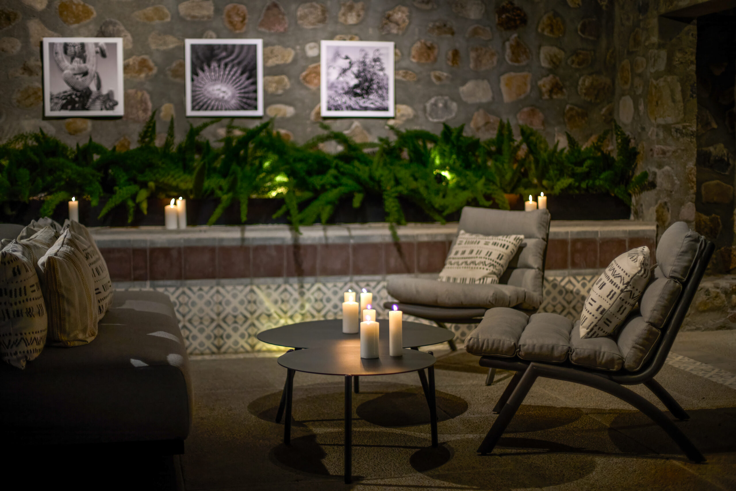 DTL 8 Lounge Night 1